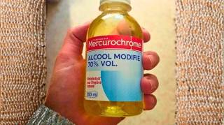 23 Utilisations de l'Alcool à 70° dans Toute la Maison