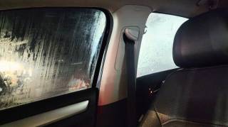 J'ai enfin r&eacute;solu les probl&egrave;mes d'humidit&eacute; dans ma voiture avec ce d&eacute;shumidificateur fait maison