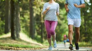 Les experts r&eacute;v&egrave;lent 9 habitudes qui vous font para&icirc;tre 15 ans plus jeune Et ce n&rsquo;est pas ce que vous croyez