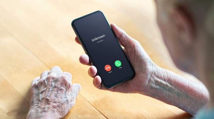 Appels ind&eacute;sirables : un r&eacute;glage m&eacute;connu pour les filtrer existe (d&eacute;j&agrave;) dans votre t&eacute;l&eacute;phone