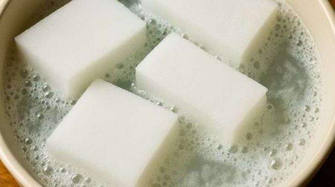 Comment fabriquer vos propres &eacute;ponges magiques (pour moins de 10 centimes)