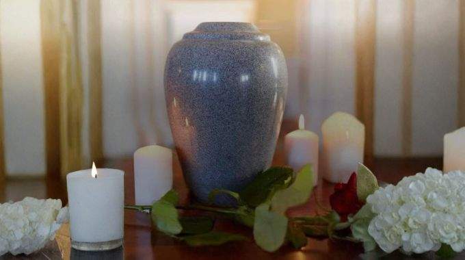 Adieu les flammes : de plus en plus de gens vont opter pour l'aquamation qui dissout le corps du d&eacute;funt dans une eau &agrave; 150&deg;