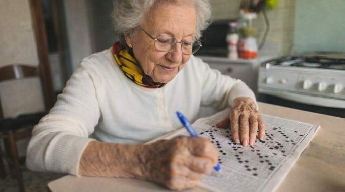 Cette activit&eacute; ador&eacute;e des grands-m&egrave;res prot&egrave;ge vraiment votre cerveau