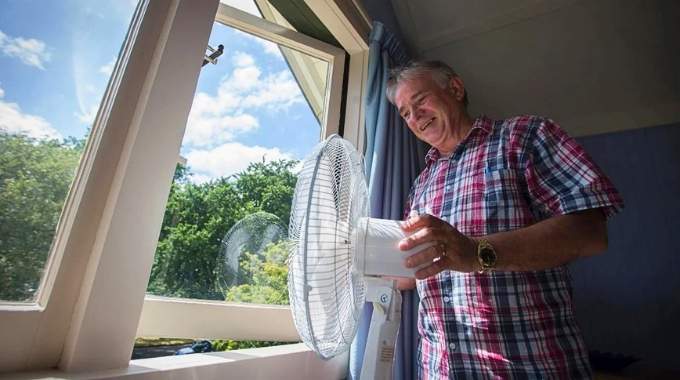 L'astuce physique m&eacute;connue (et gratuite) pour chasser l&rsquo;air chaud de chez soi en quelques minutes