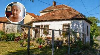 Les squatteurs de sa maison partent en vacances la propri&eacute;taire change les serrures et risque la prison