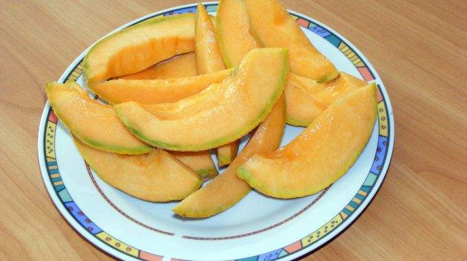 "&Ccedil;a m'&eacute;c&oelig;ure je ne le ferai plus": je coupais mes melons dans mon assiette jusqu'&agrave; ce que j'apprenne cette v&eacute;rit&eacute;