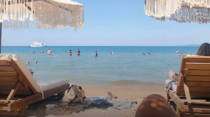 Gr&egrave;ce: cette &icirc;le recrute de nouveaux habitants et offre 500 &euro; par mois ainsi que le logement et les repas gratuits