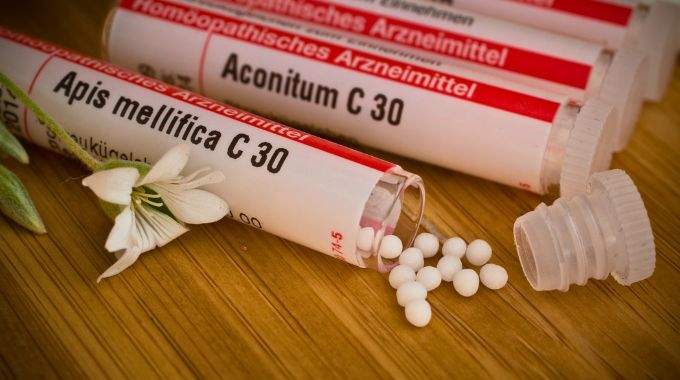 Hom&eacute;opathie pour maigrir d&eacute;gonfler coupe-faim cellulite