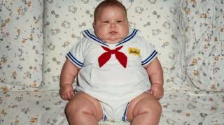Le b&eacute;b&eacute; de 7 kilos qui a stup&eacute;fi&eacute; le monde en 1983 : voici &agrave; quoi il ressemble aujourd&rsquo;hui &agrave; 40 ans