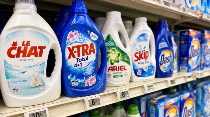 Elle lave mieux, elle sent bon, elle co&ucirc;te 5 &euro; : c'est LA lessive valid&eacute;e par 60 Millions de consommateurs