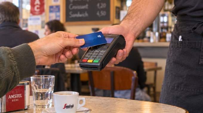 Arnaque au restaurant : voici comment on gonfle votre addition sans que vous vous en aperceviez