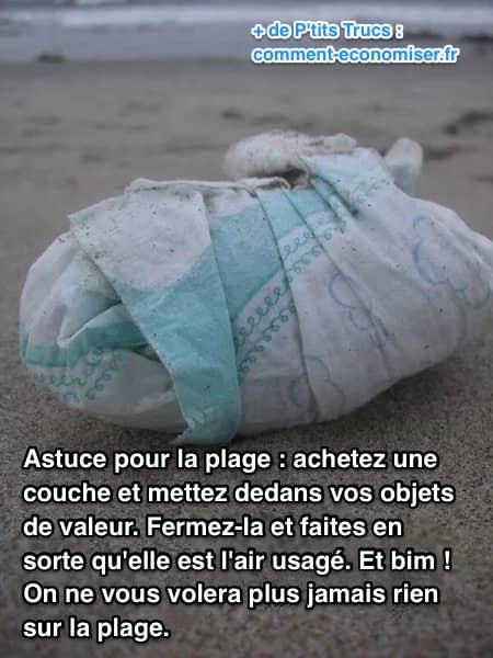 une couche sur une plage pour cacher les objets précieux
