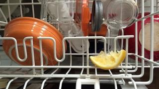 lutter mauvaise odeurs lave vaisselle