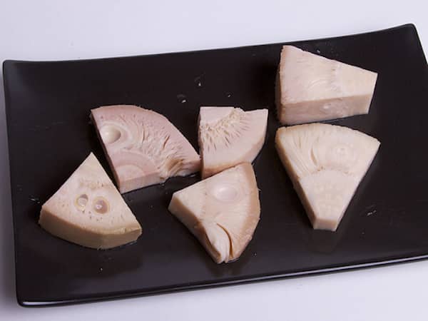 des morceaux de charcuterie qui ressemblent à du cerveau