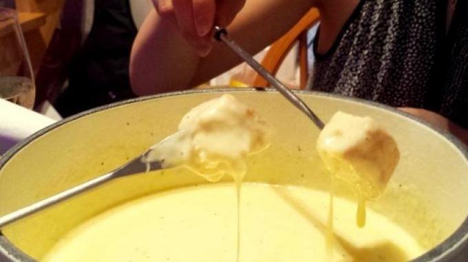 Comment Nettoyer votre Récipient à Fondue Sans Effort ?