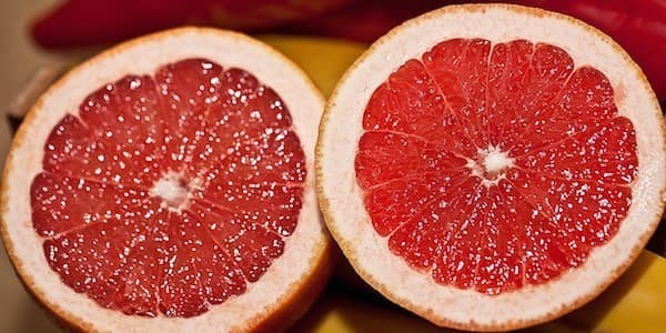 Saviez-vous que le pamplemousse rouge est bon pour la santé et renforce votre système immunitaire ?