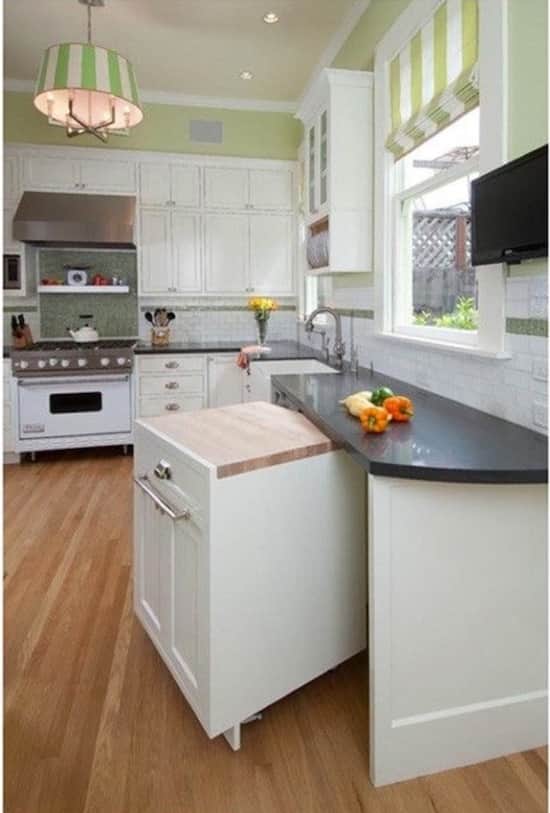 Installez un meuble amovible pour gagner en plan de travail