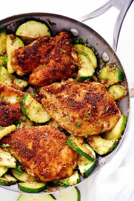 recette de poulet avec des courgettes ail et parmesan