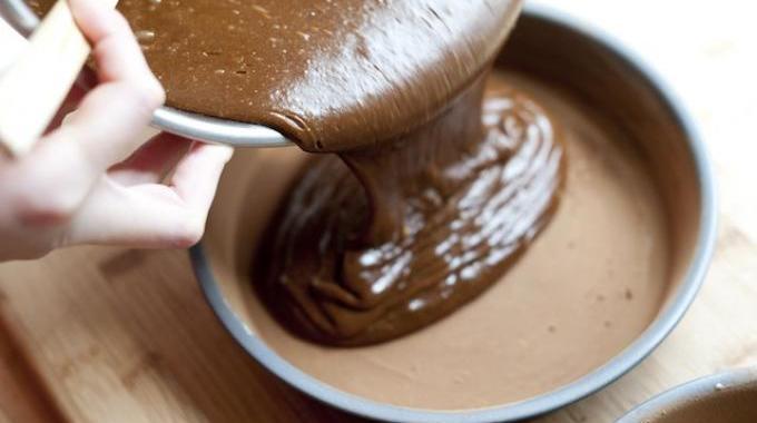 Une Recette pas Chère et Délicieuse : le Gâteau au Chocolat Fait Maison.