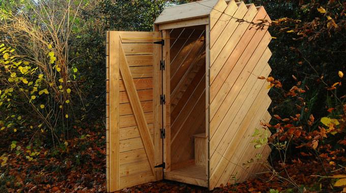 Installer des Toilettes Sèches pour Économiser l'Eau.