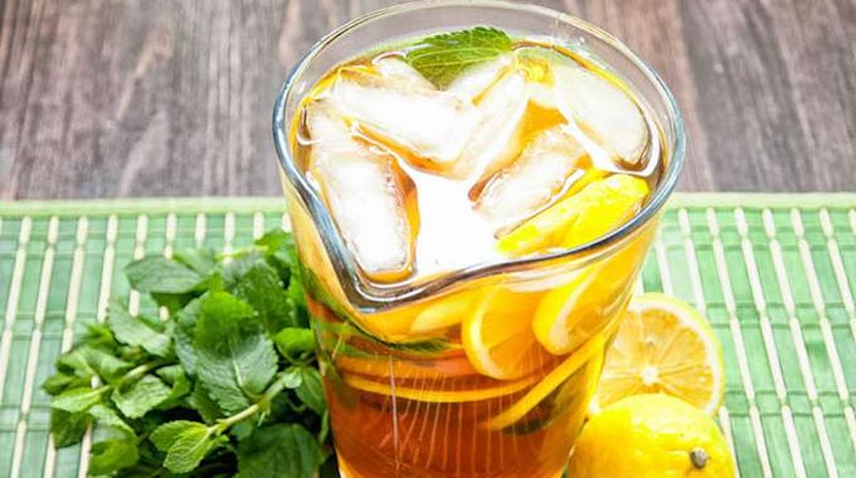 La Recette Facile à Faire du Vrai Thé Glacé Maison.