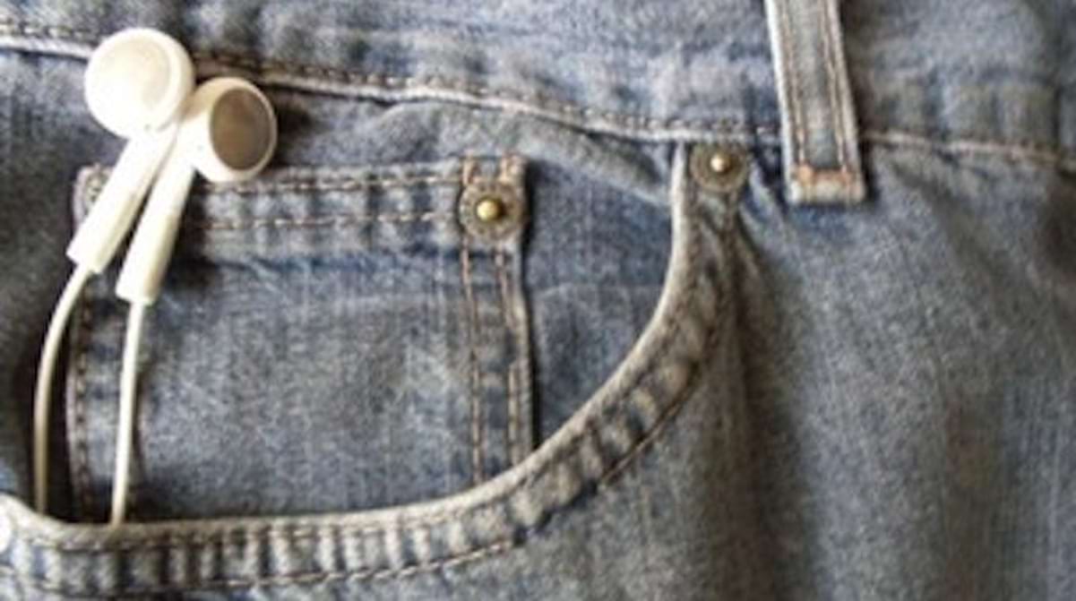 Comment Ne Pas Emmêler Ses écouteurs L'Astuce pour Ne Plus Emmêler Ses Écouteurs Quand On Porte un Jean.